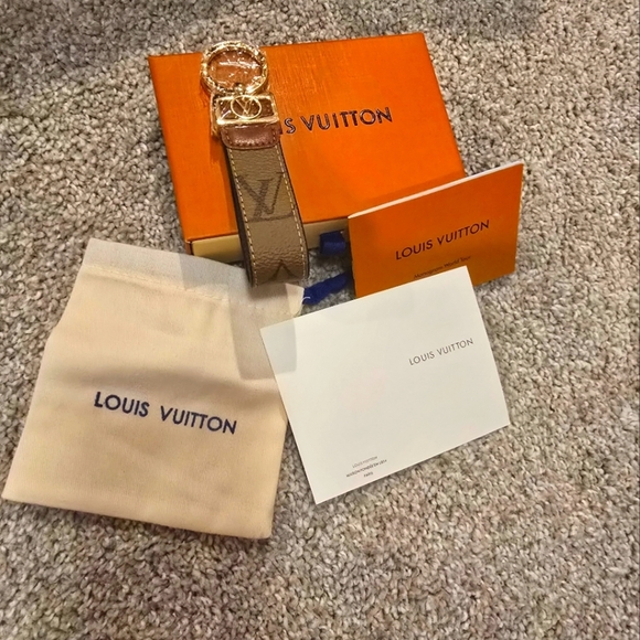 LV Keychain - Picture 1 of 9